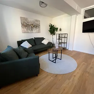Traumhafte Business & Relax Direkt Im Stadtkern Oettingens By Elation Homes Apartment